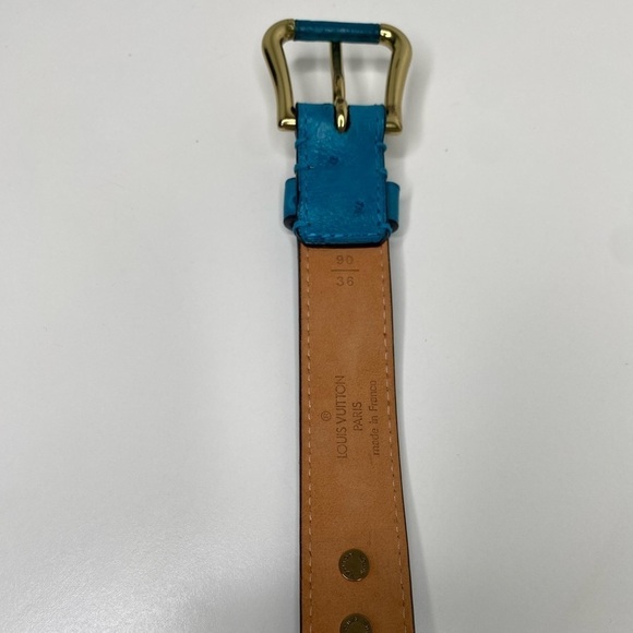 Louis Vuitton Limited Edition, Beautiful Blue Ostrich Skin Studded belt. - Picture 5 of 7